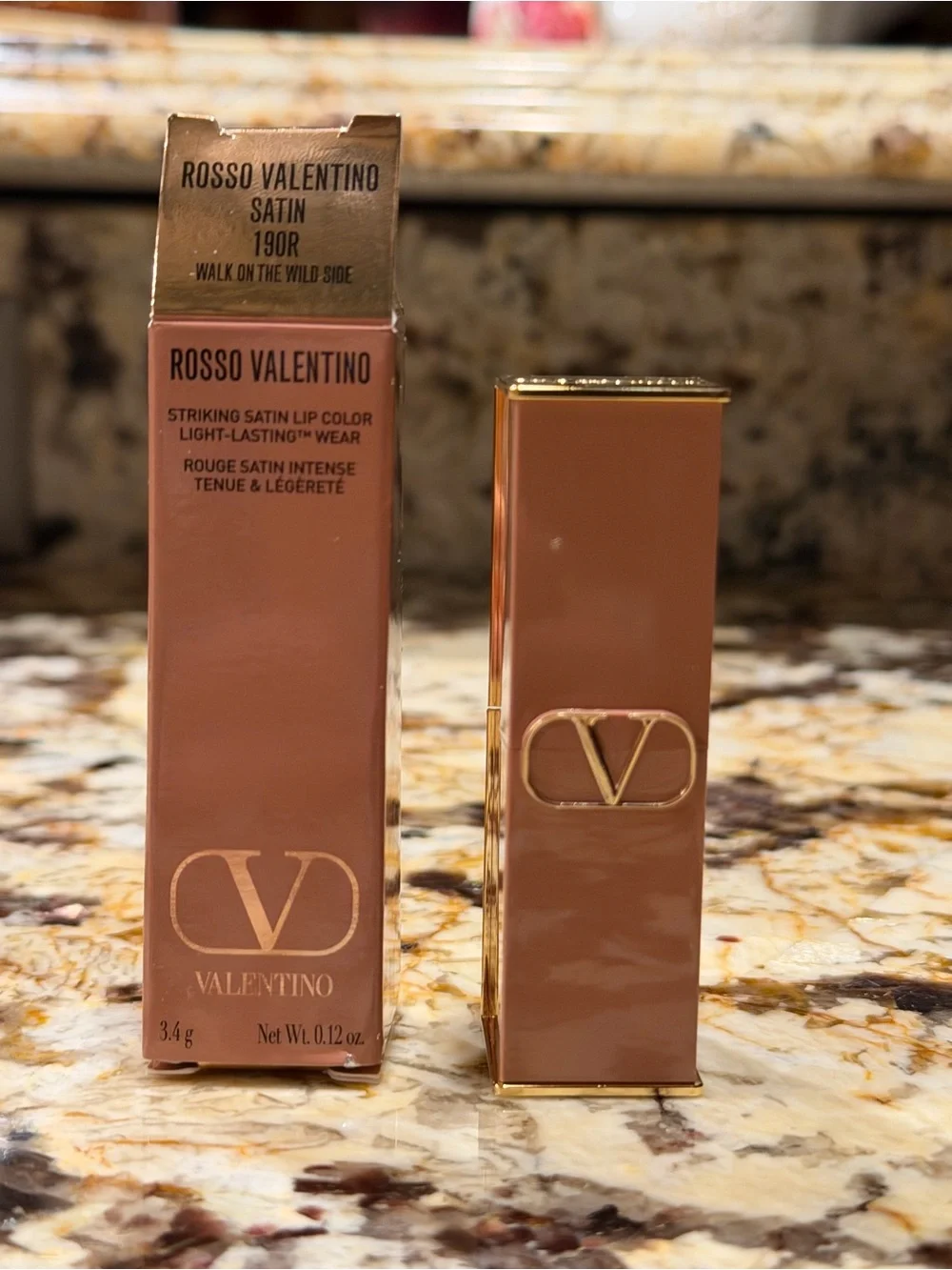 Valentino Rosso Valentino Satin Lipstick - Shade 190 R, Walk on the Wild Side